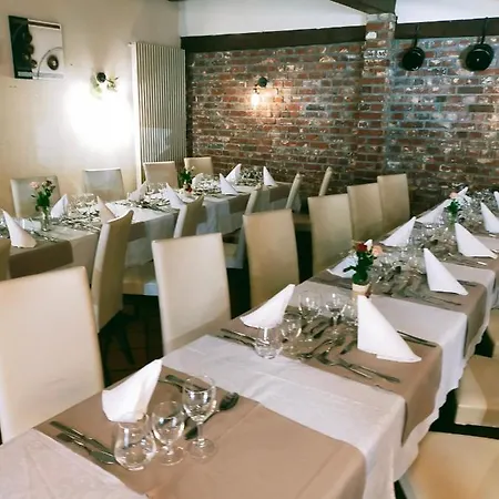 Отель Restaurant L'eolienne