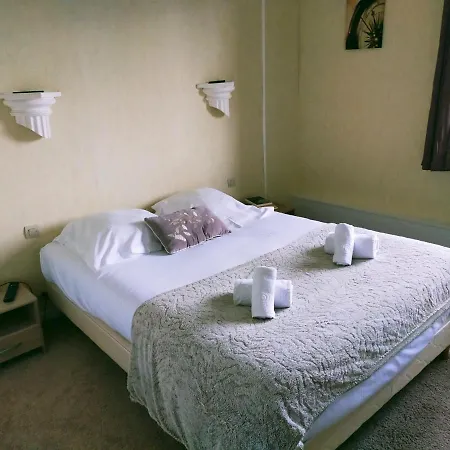 Отель Restaurant L'eolienne