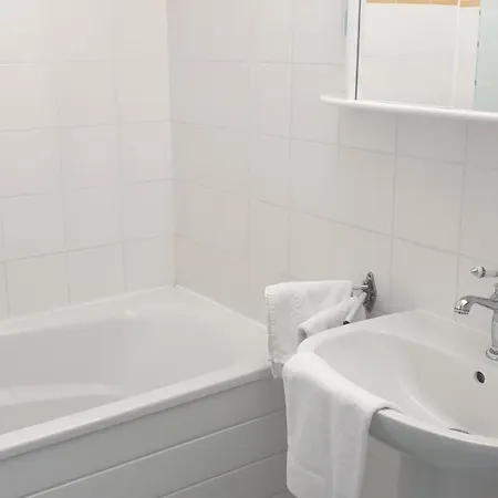 Restaurant L'eolienne 酒店 Rouxmesnil-Bouteilles