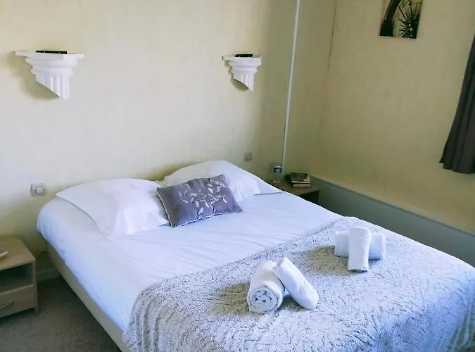 Hotel Restaurant L'eolienne *